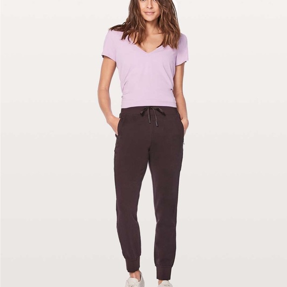 Lululemon Get Going Jogger Black Cherry - Picture 3 of 9